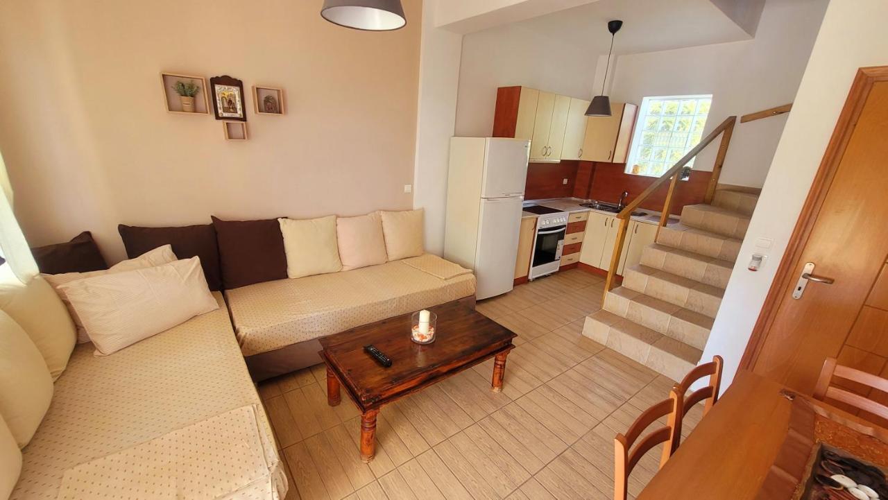 Irene'S Maisonette At Rafaella Resort Kokkónion Екстериор снимка