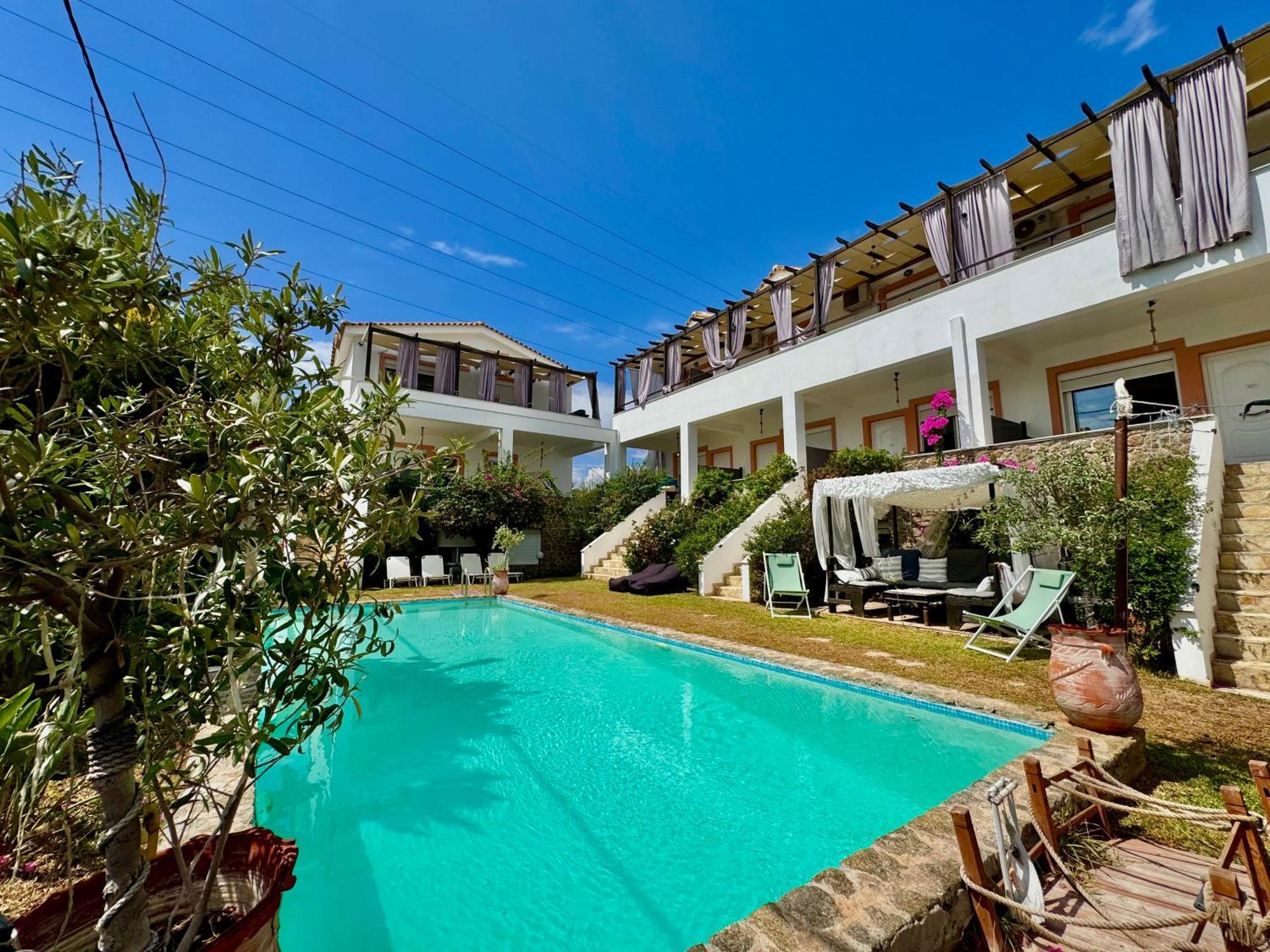 Irene'S Maisonette At Rafaella Resort Kokkónion Екстериор снимка