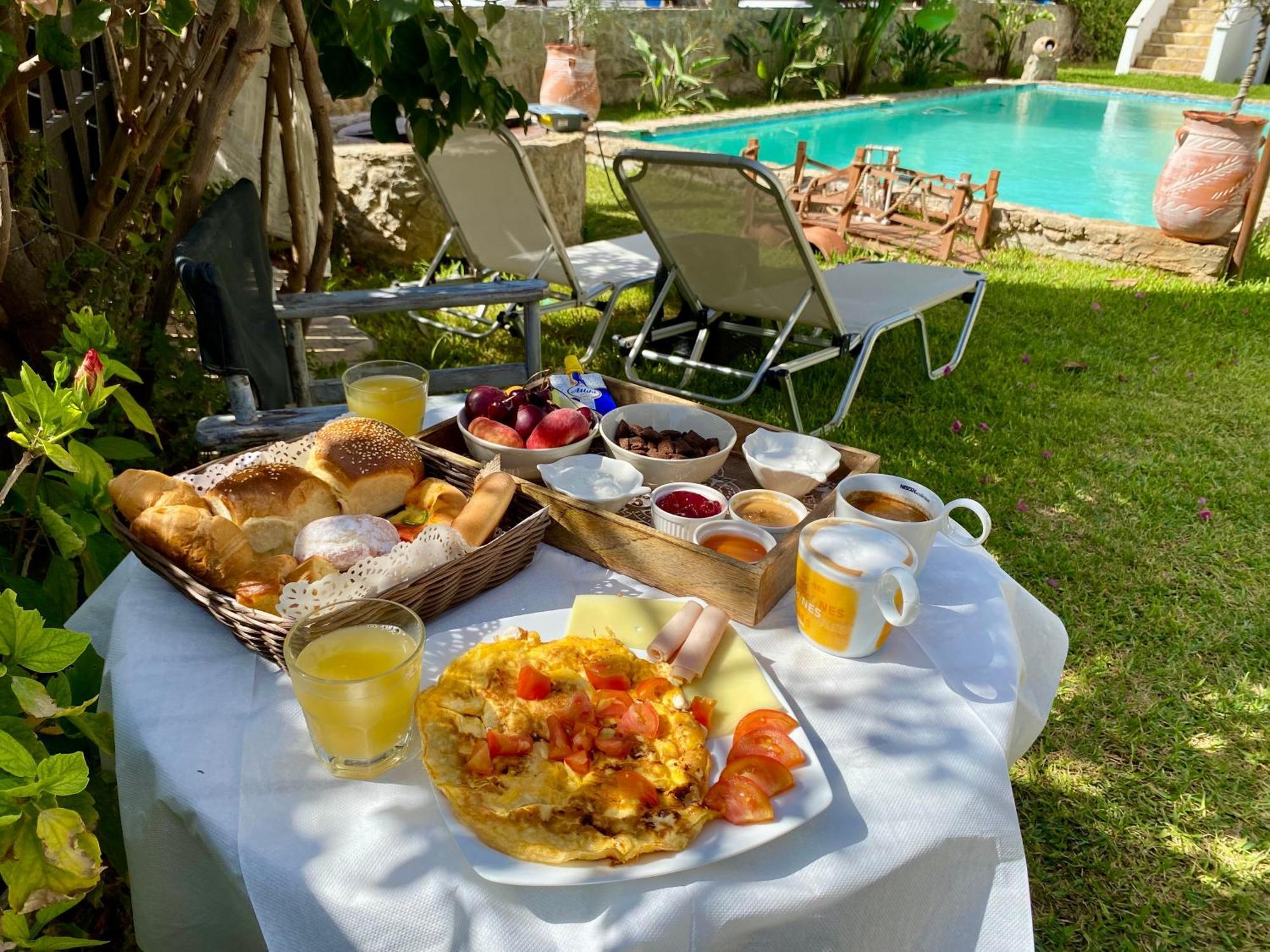 Irene'S Maisonette At Rafaella Resort Kokkónion Екстериор снимка
